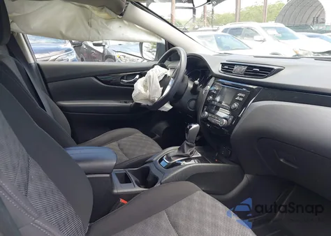 2017 Nissan Rogue Sport Sv z USA, uszkodzony, nr VIN JN1BJ1CP2HW013252